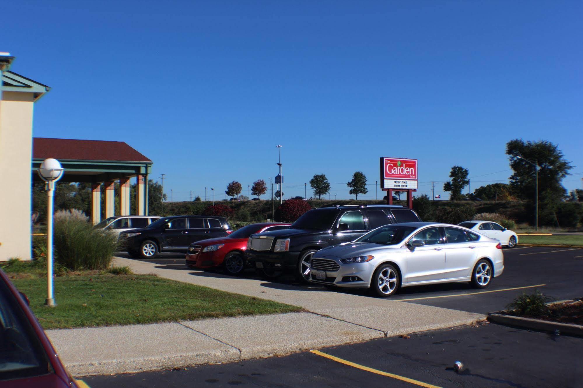 The Garden Inn Elkhart Exterior foto